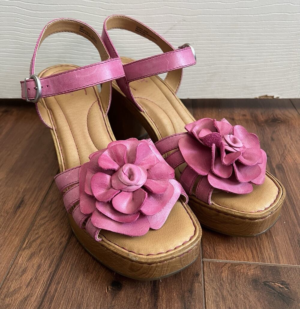 BORN Women's Pink Leather 3-D Rosette Strappy Platform Sandals Heels Shoes Sz 9